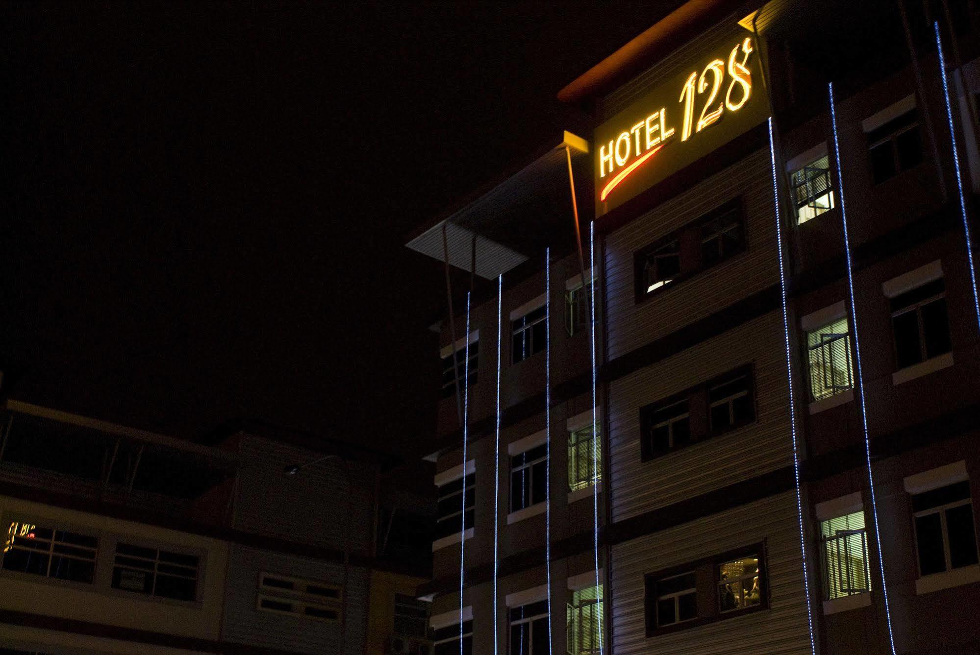 Hotel 128 كوالالمبور المظهر الخارجي الصورة